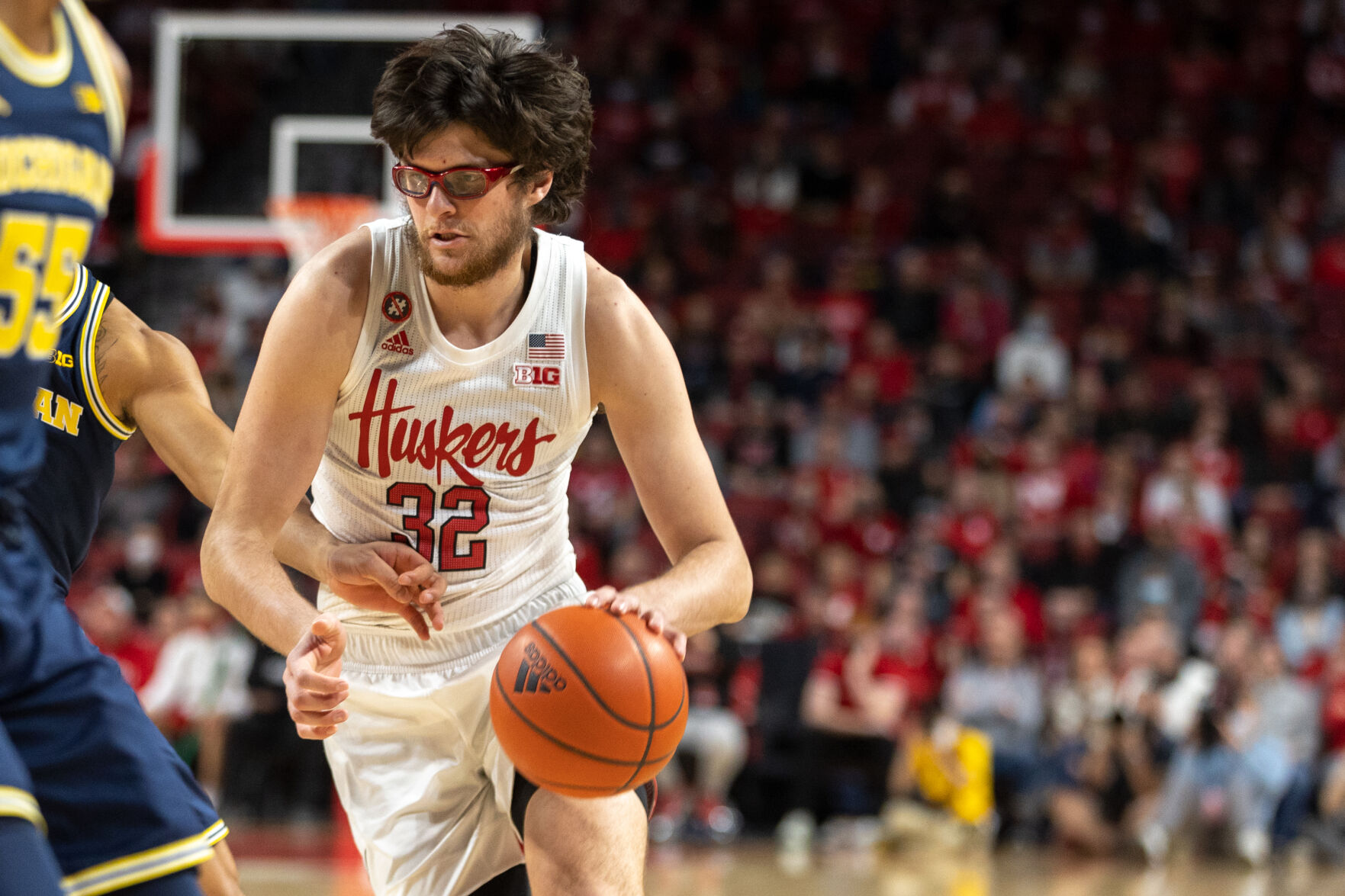 Basketball vs. Michigan Photo No. 2